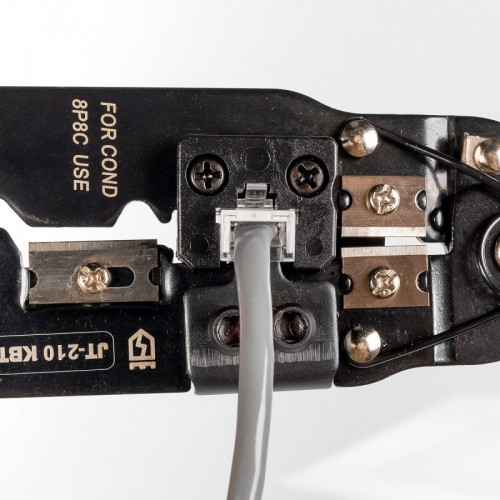 КВТ Кримпер многофункциональные со встроенным модулем для обжима RJ-45. JT-210 84824 KVT